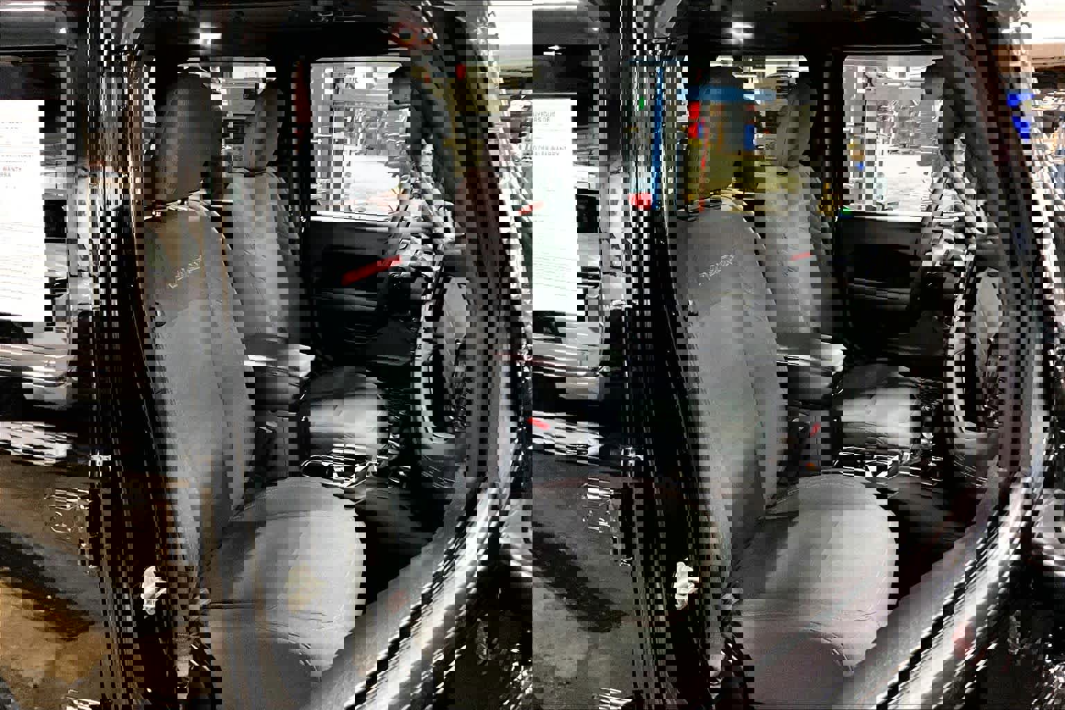 Used 2024 Jeep Wrangler Unlimited Rubicon image 8