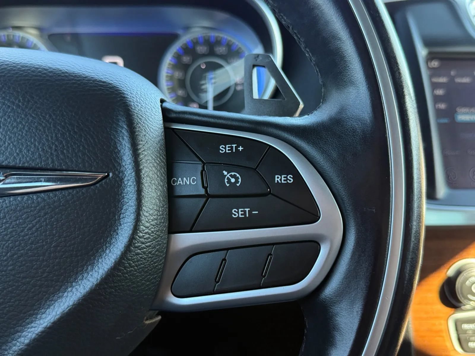 Used 2017 Chrysler 300 C Platinum AWD/4WD image 28