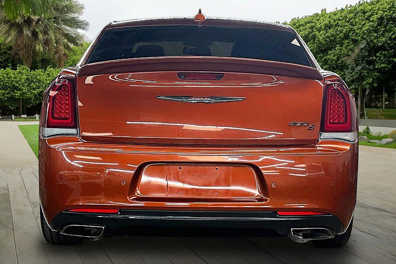 Used 2021 Chrysler 300 S w/ S Model Appearance Package RWD image 3