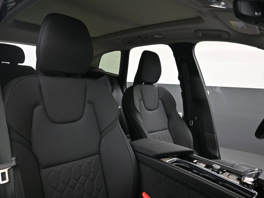 New 2026 Volvo XC60 B5 Plus w/ Climate Package image 13