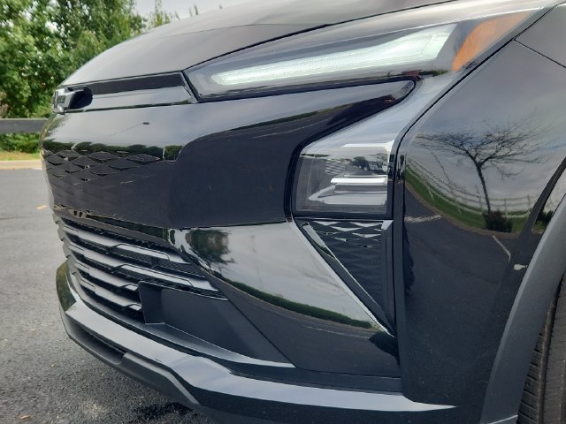New 2027 Chevrolet Bolt LT w/ Comfort Package FWD image 10