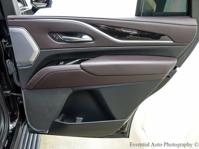 Certified 2021 Cadillac Escalade Premium Luxury Platinum AWD/4WD image 28