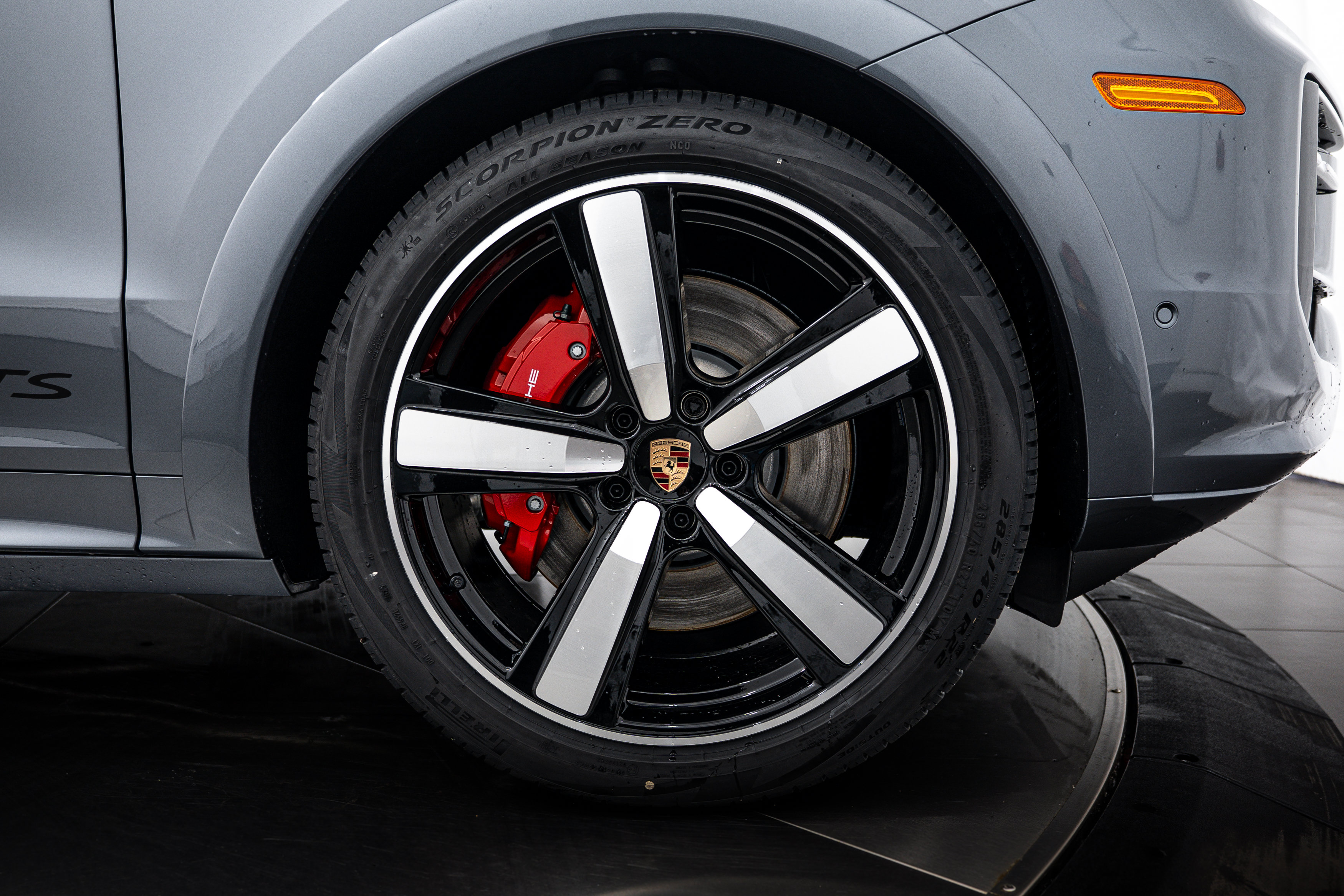 New 2026 Porsche Cayenne GTS AWD/4WD image 11