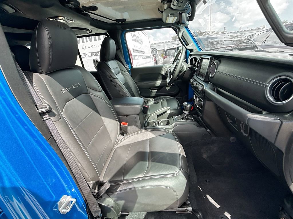 Used 2023 Jeep Wrangler Unlimited Sahara w/ Cold Weather Group image 32