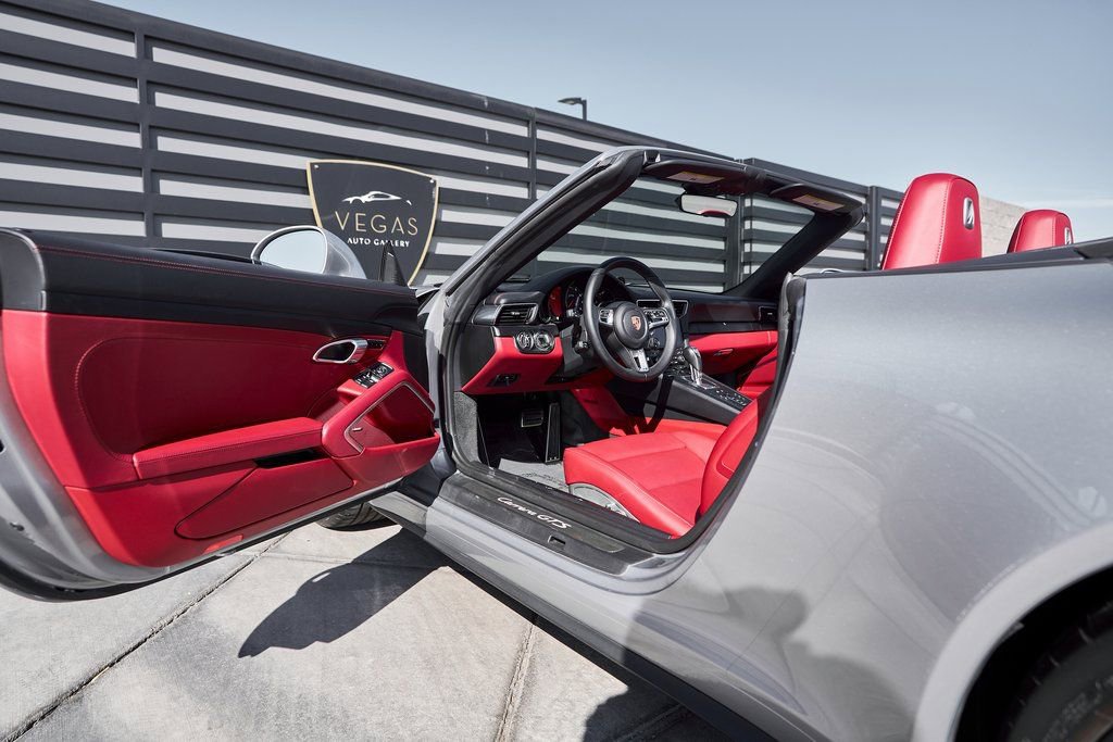 Used 2019 Porsche 911 Carrera GTS image 24