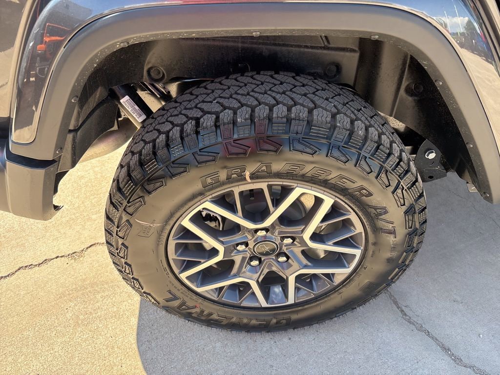 New 2025 Jeep Wrangler Unlimited Sahara image 11