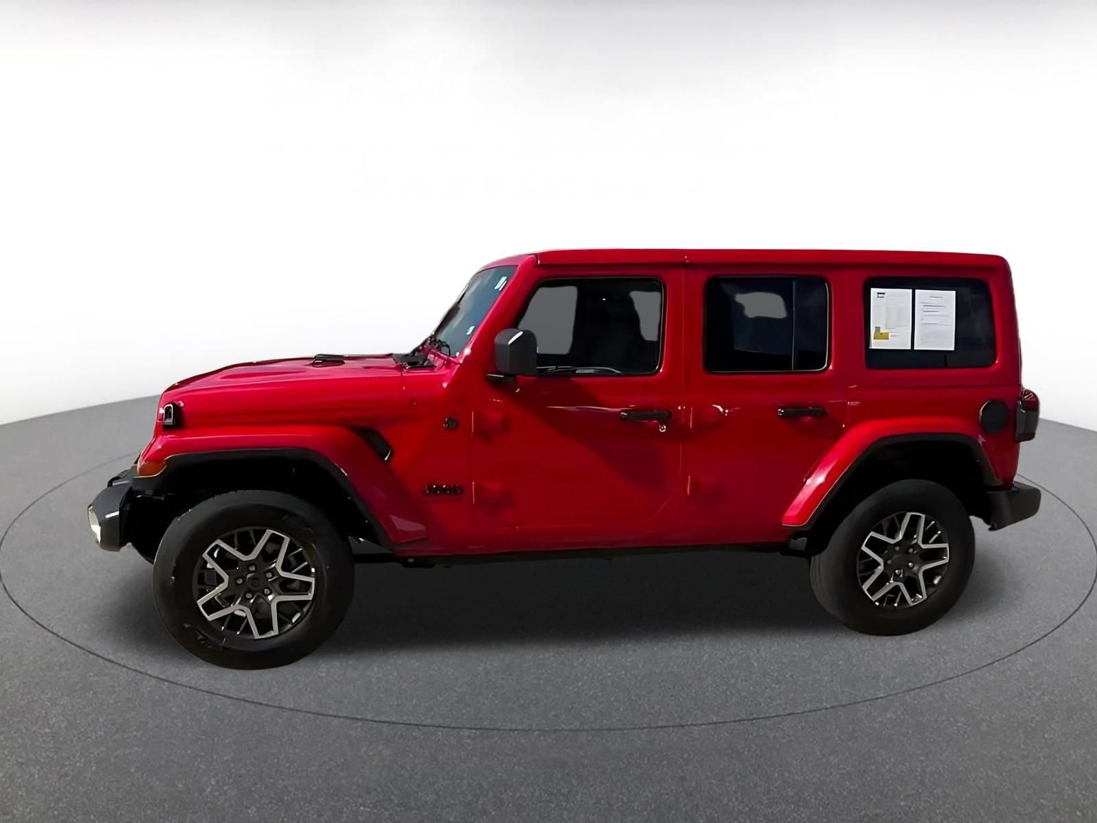 Used 2025 Jeep Wrangler Unlimited Sahara AWD/4WD image 4