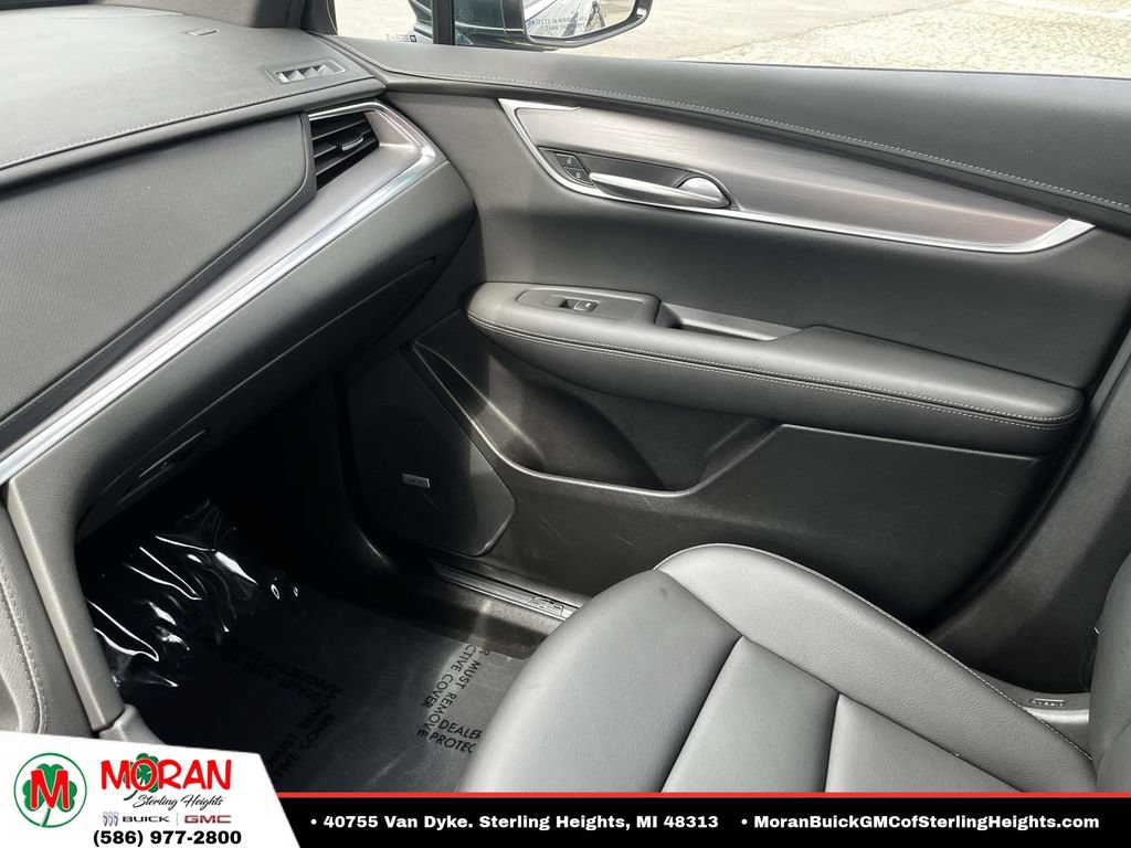 Certified 2024 Cadillac XT5 Luxury AWD/4WD image 32