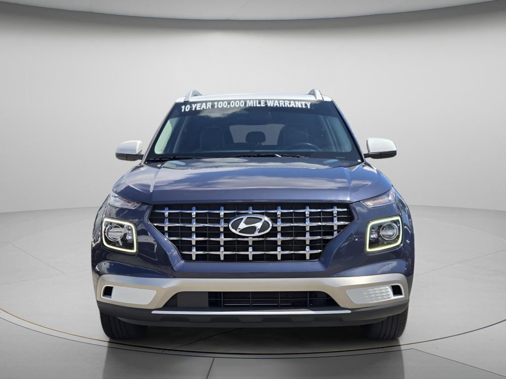 Certified 2025 Hyundai Venue Limited FWD image 5