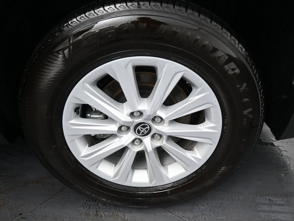 Used 2024 Toyota Grand Highlander XLE image 48