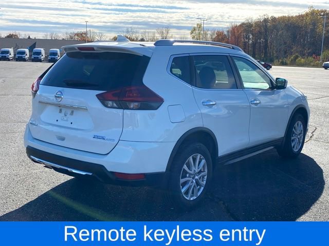 Used 2020 Nissan Rogue SV video 3