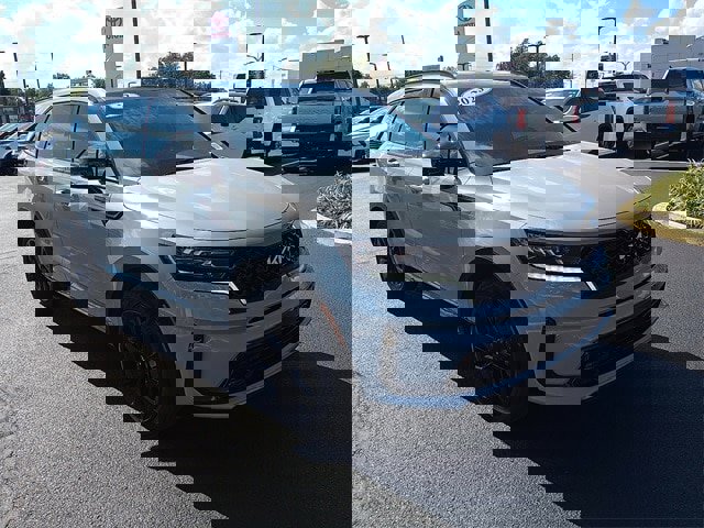 Used 2023 Kia Sorento SX