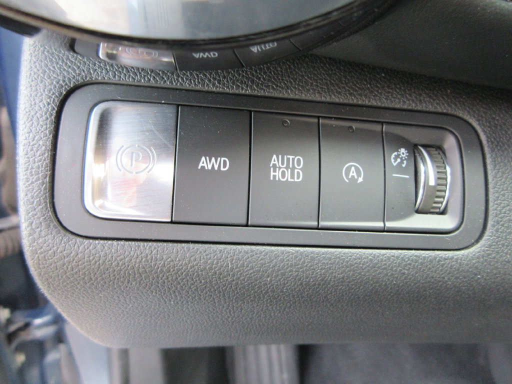 Certified 2025 Chevrolet Equinox LT w/ Convenience Package II AWD/4WD image 23
