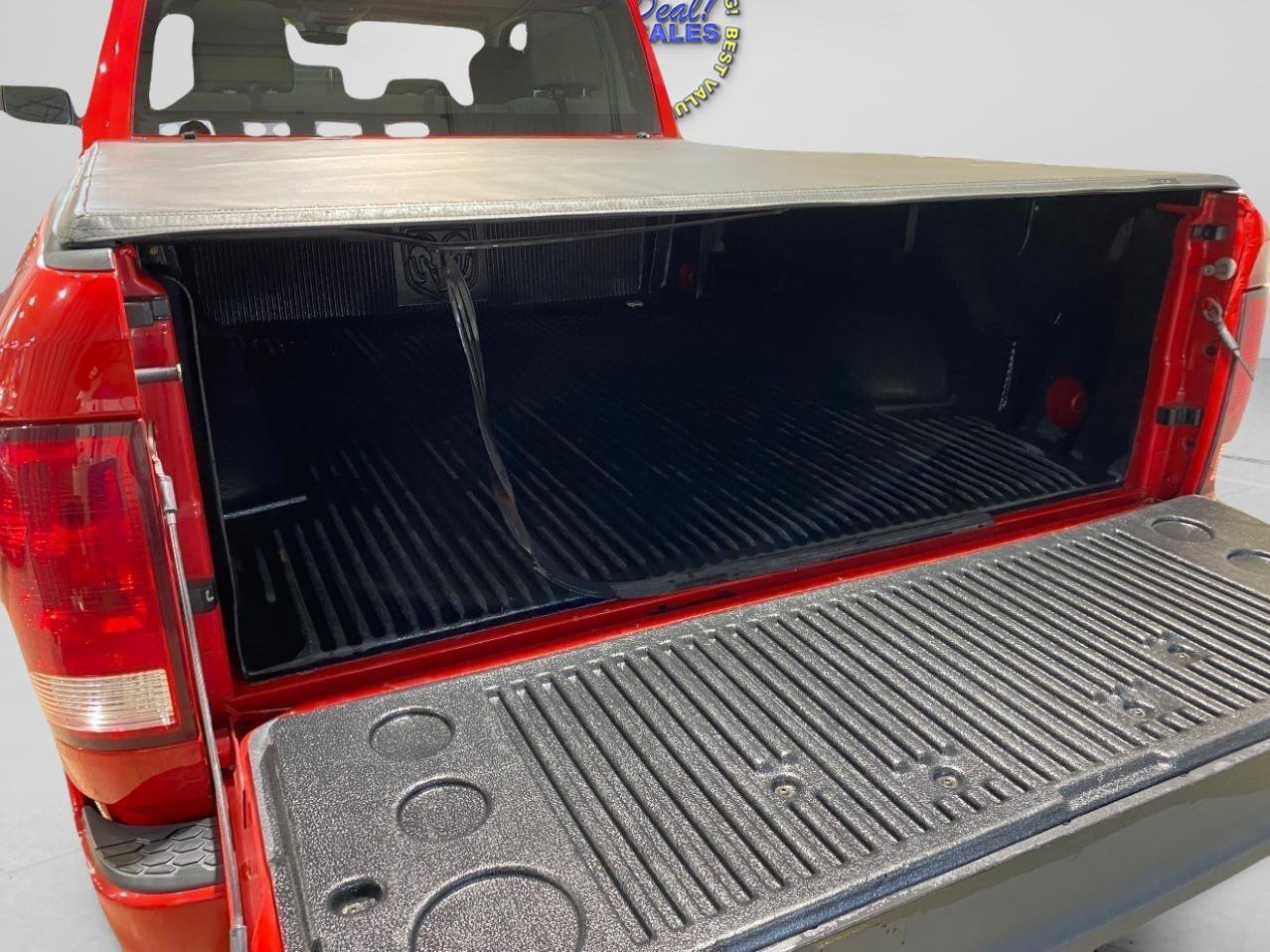 Used 2018 RAM 1500 Express w/ Express Value Package AWD/4WD image 19