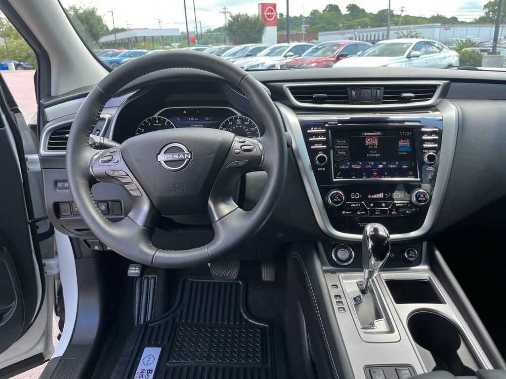 Used 2024 Nissan Murano SV w/ SV Midnight Edition Package FWD image 33