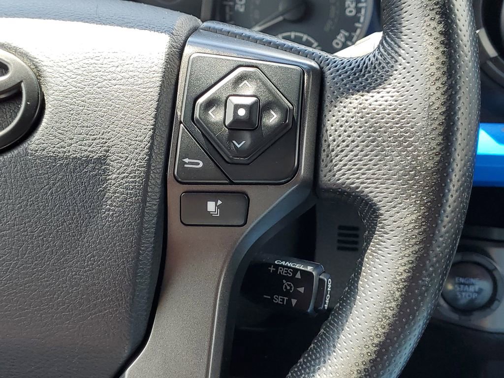 Used 2016 Toyota Tacoma TRD Off-Road w/ Towing Package AWD/4WD image 17