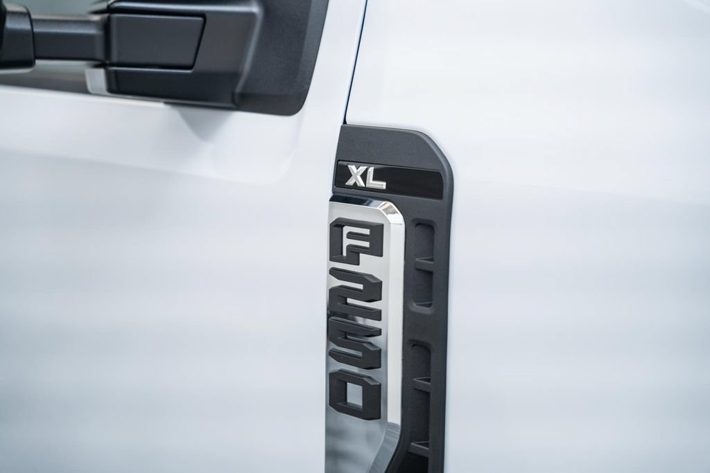New 2026 Ford F250 XL AWD/4WD image 13