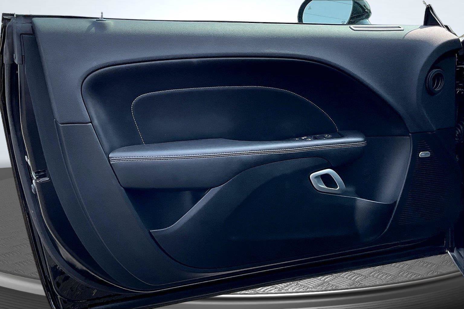 Used 2015 Dodge Challenger R/T Plus RWD image 22
