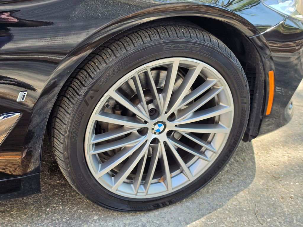 Used 2018 BMW 530e 530e iPerformance image 54