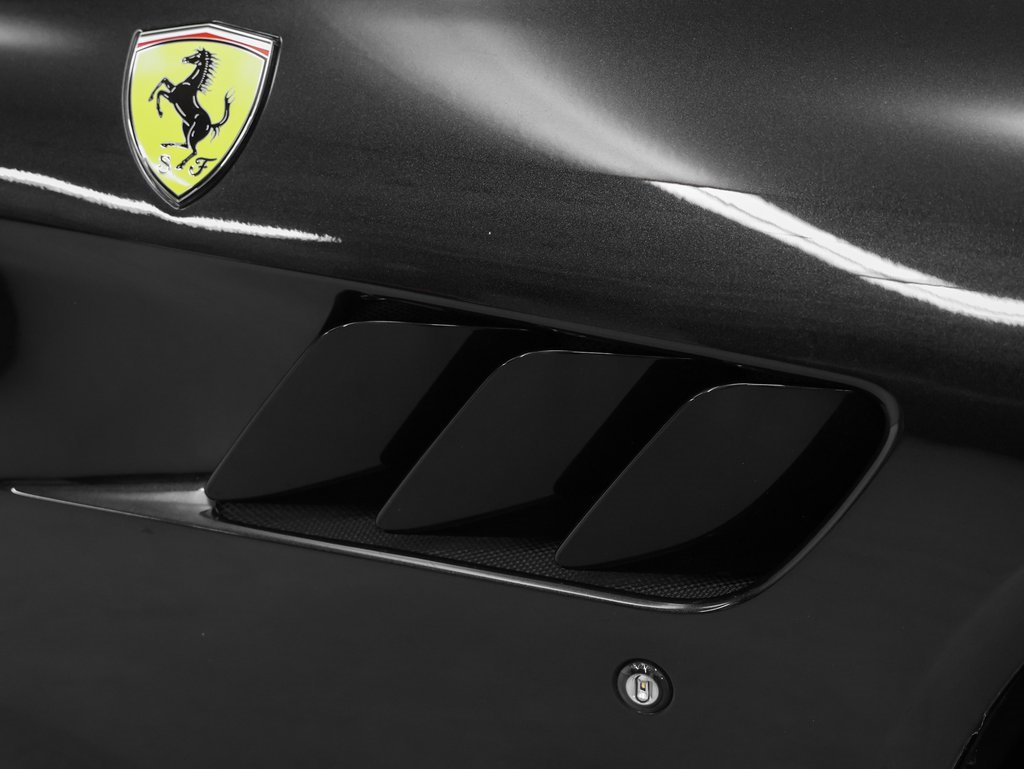 Certified 2018 Ferrari GTC4Lusso image 10