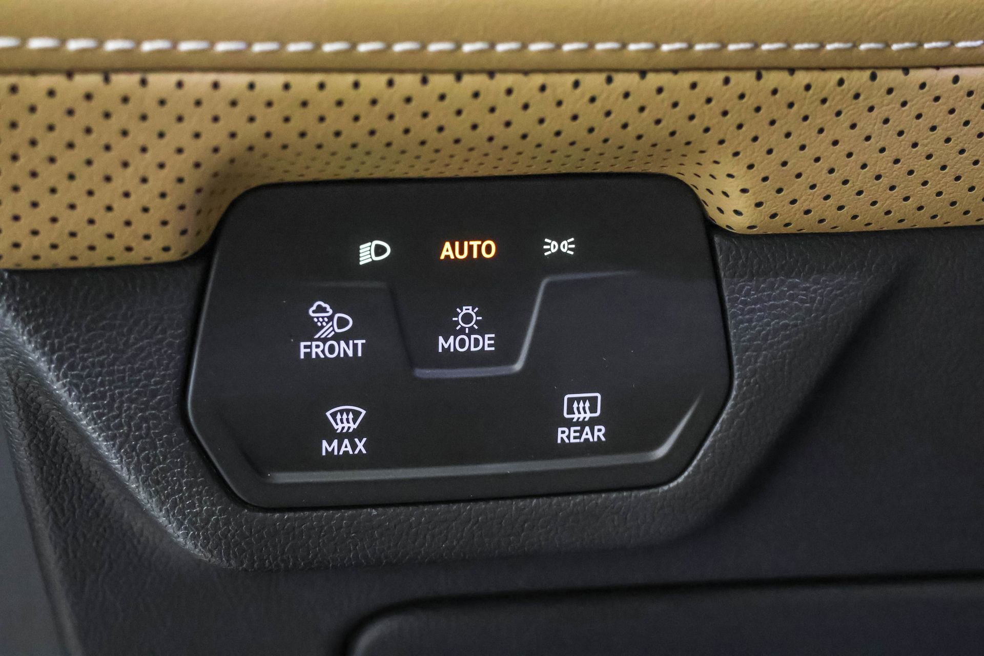 New 2026 Volkswagen Atlas Cross Sport SEL image 21