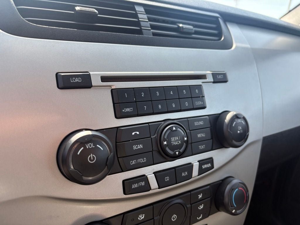 Used 2009 Ford Focus SEL FWD image 21