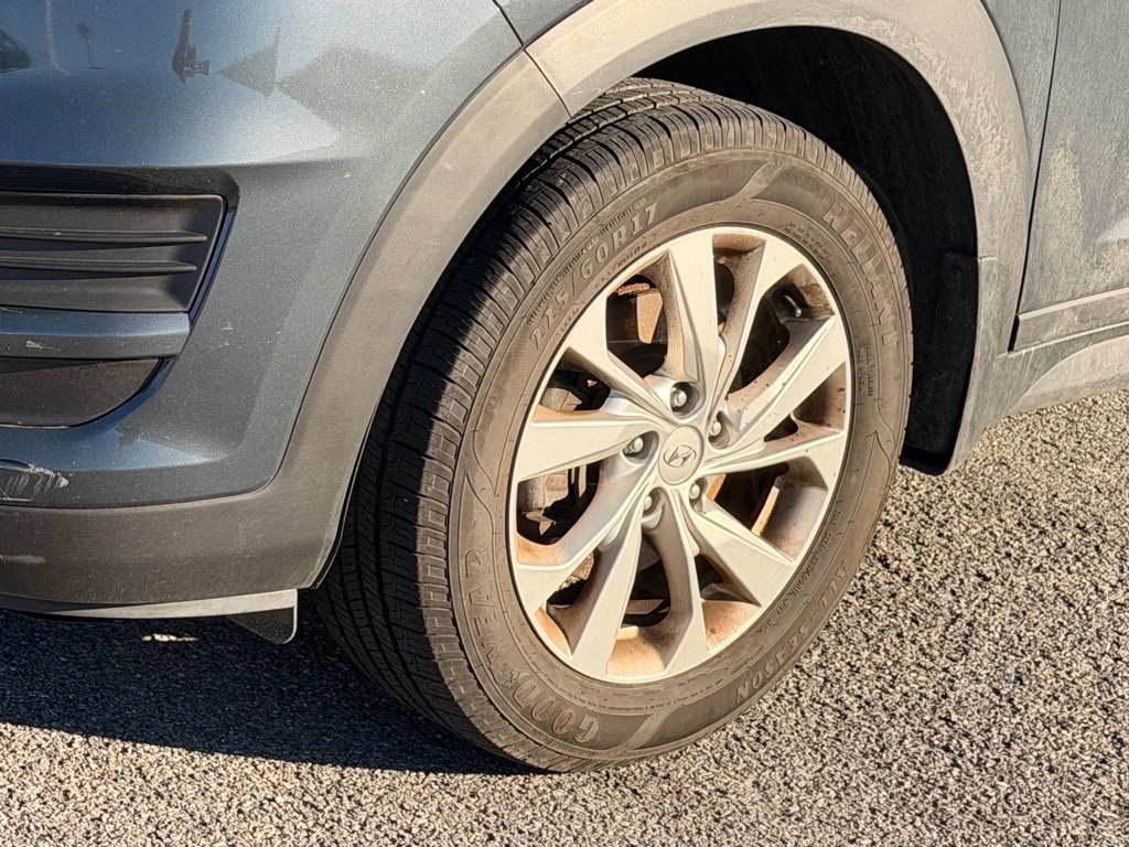 Used 2019 Hyundai Tucson SE image 16