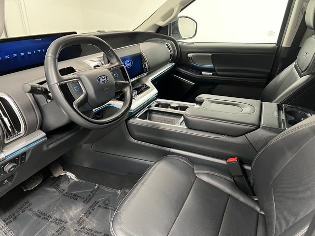 Used 2025 Ford Expedition Max Platinum AWD/4WD image 26