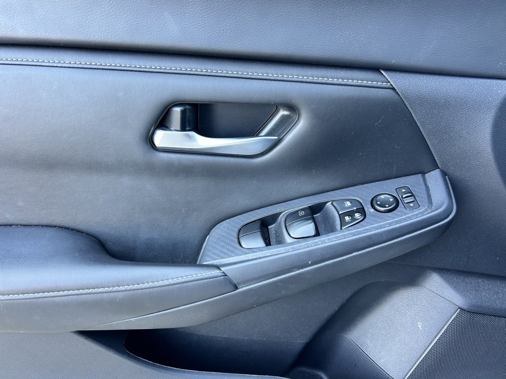 Certified 2024 Nissan Sentra SV image 11