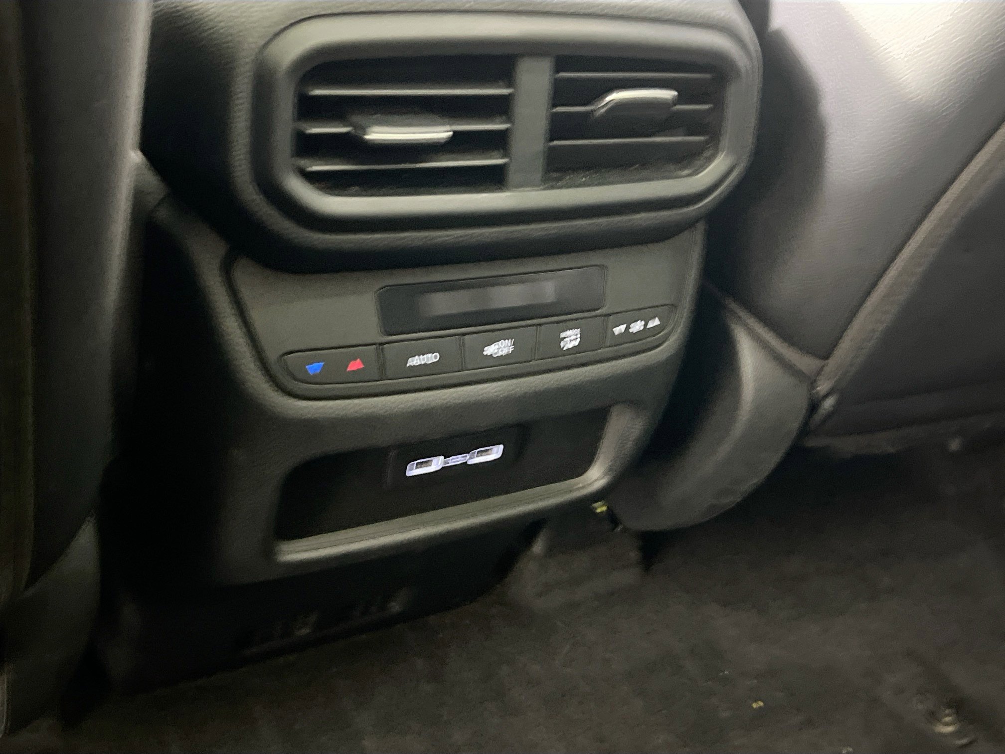 Used 2023 Honda Pilot Touring image 26