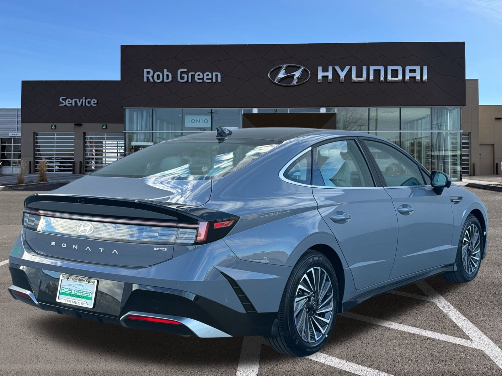 New 2025 Hyundai Sonata Limited image 8