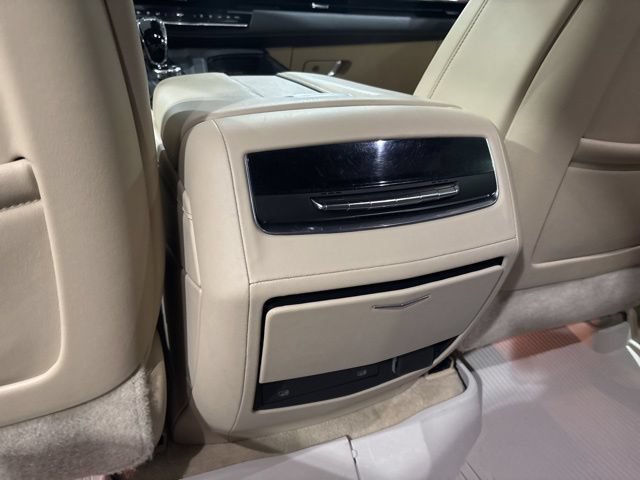Certified 2023 Cadillac Escalade ESV Premium Luxury w/ Performance Package AWD/4WD image 35