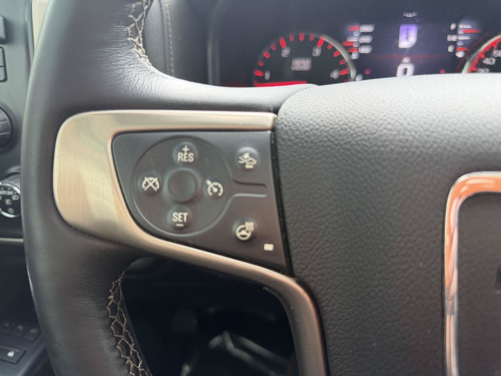 Used 2015 GMC Sierra 2500 Denali w/ Duramax Plus Package AWD/4WD image 16