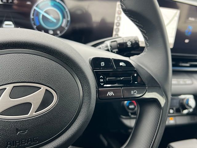 New 2026 Hyundai Elantra Sport FWD image 23