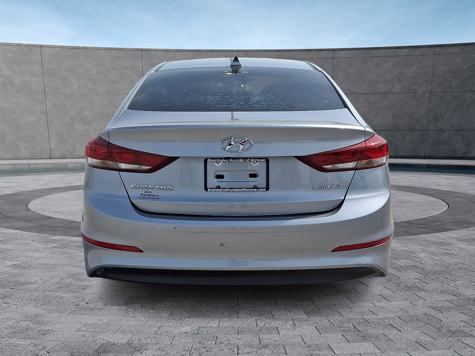 Used 2017 Hyundai Elantra Limited FWD image 9