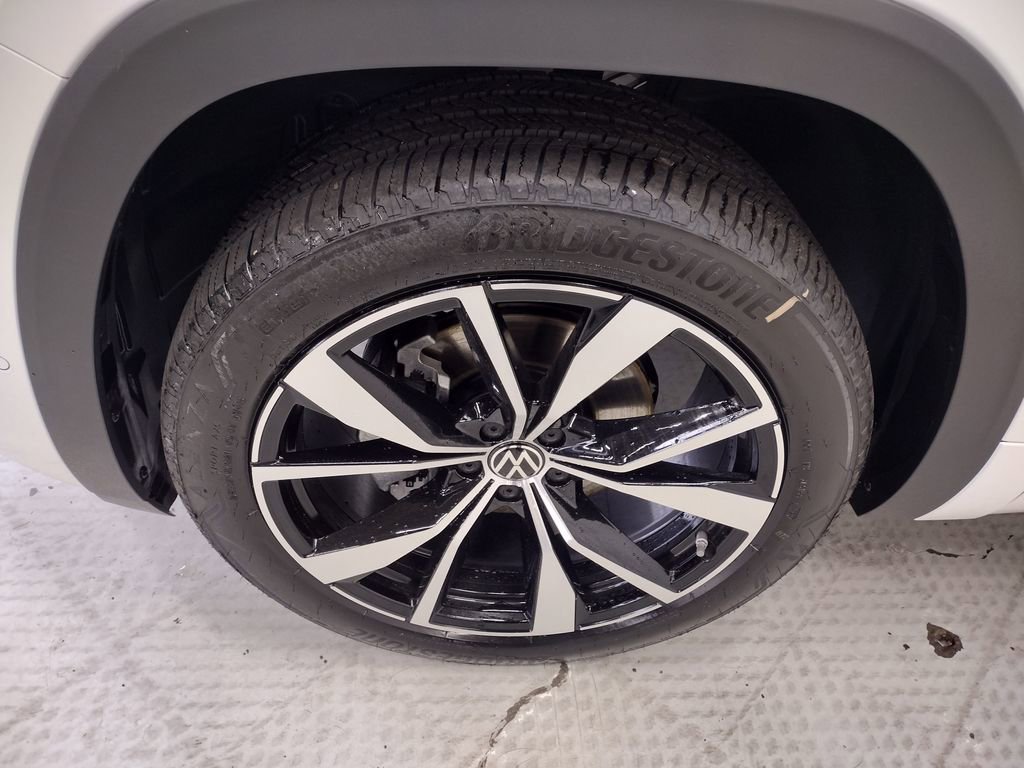 New 2026 Volkswagen Atlas SEL Premium R-Line AWD/4WD image 5