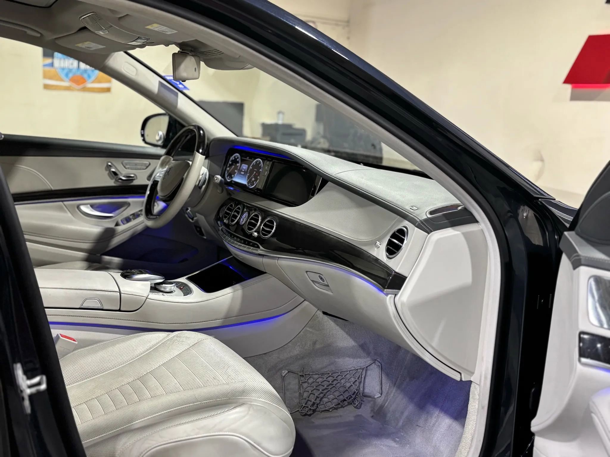 Used 2016 Mercedes-Benz S 550 Sedan image 17