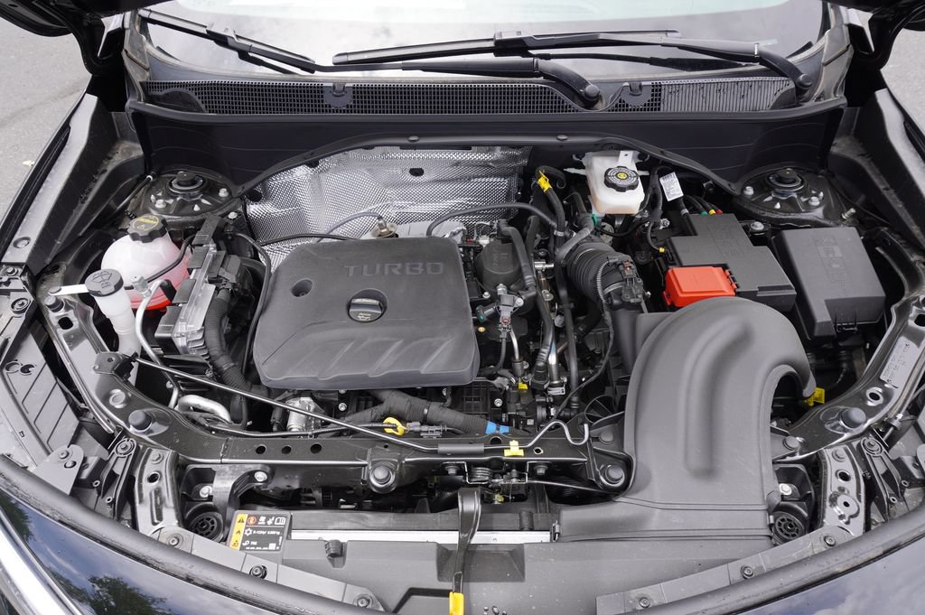 New 2026 Buick Encore GX Preferred w/ Advanced Technology Package FWD image 8