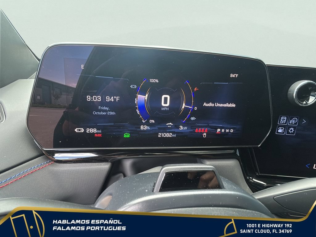 Certified 2025 Chevrolet Silverado EV RST AWD/4WD image 18