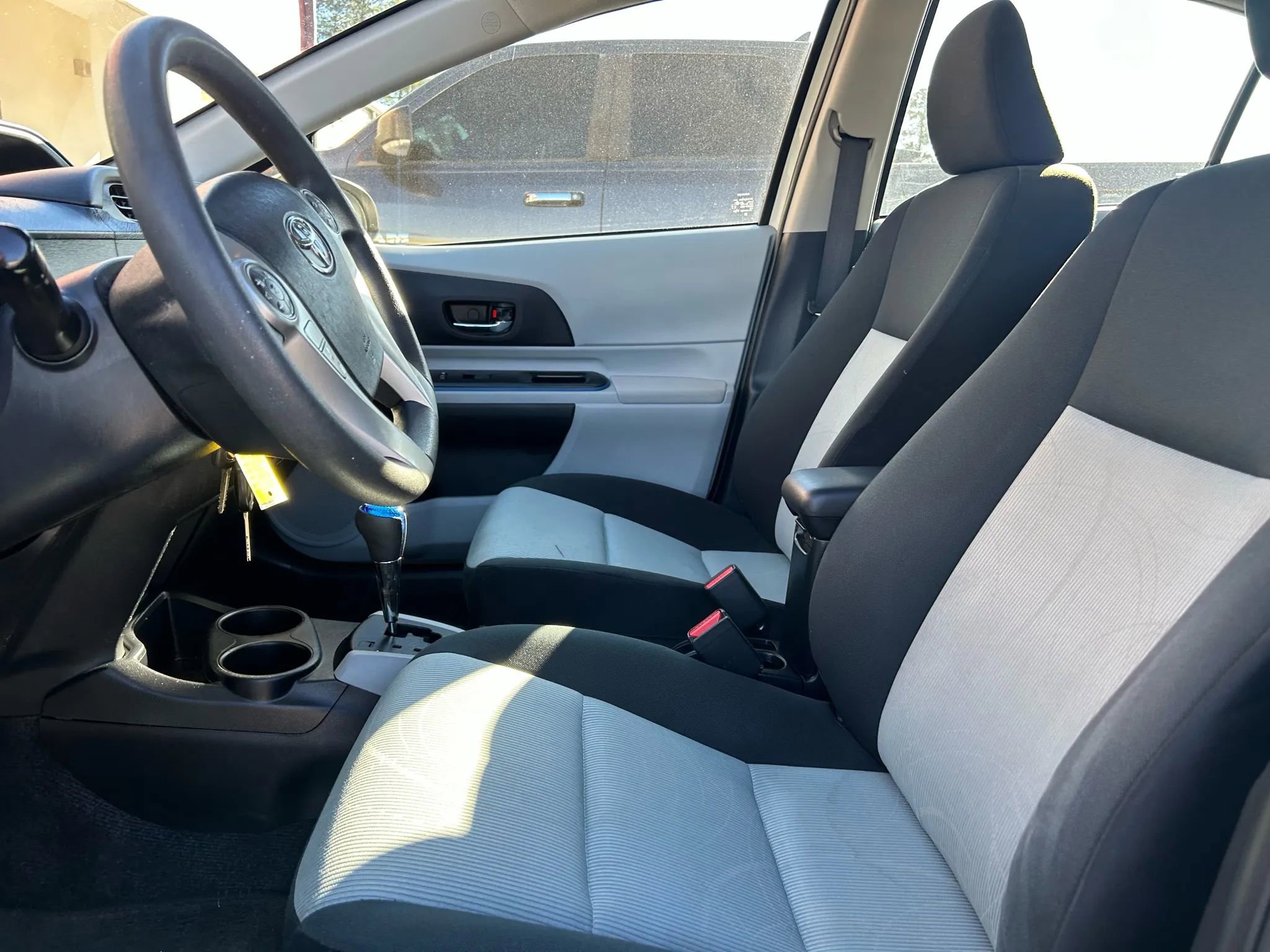 Used 2013 Toyota Prius C One image 13