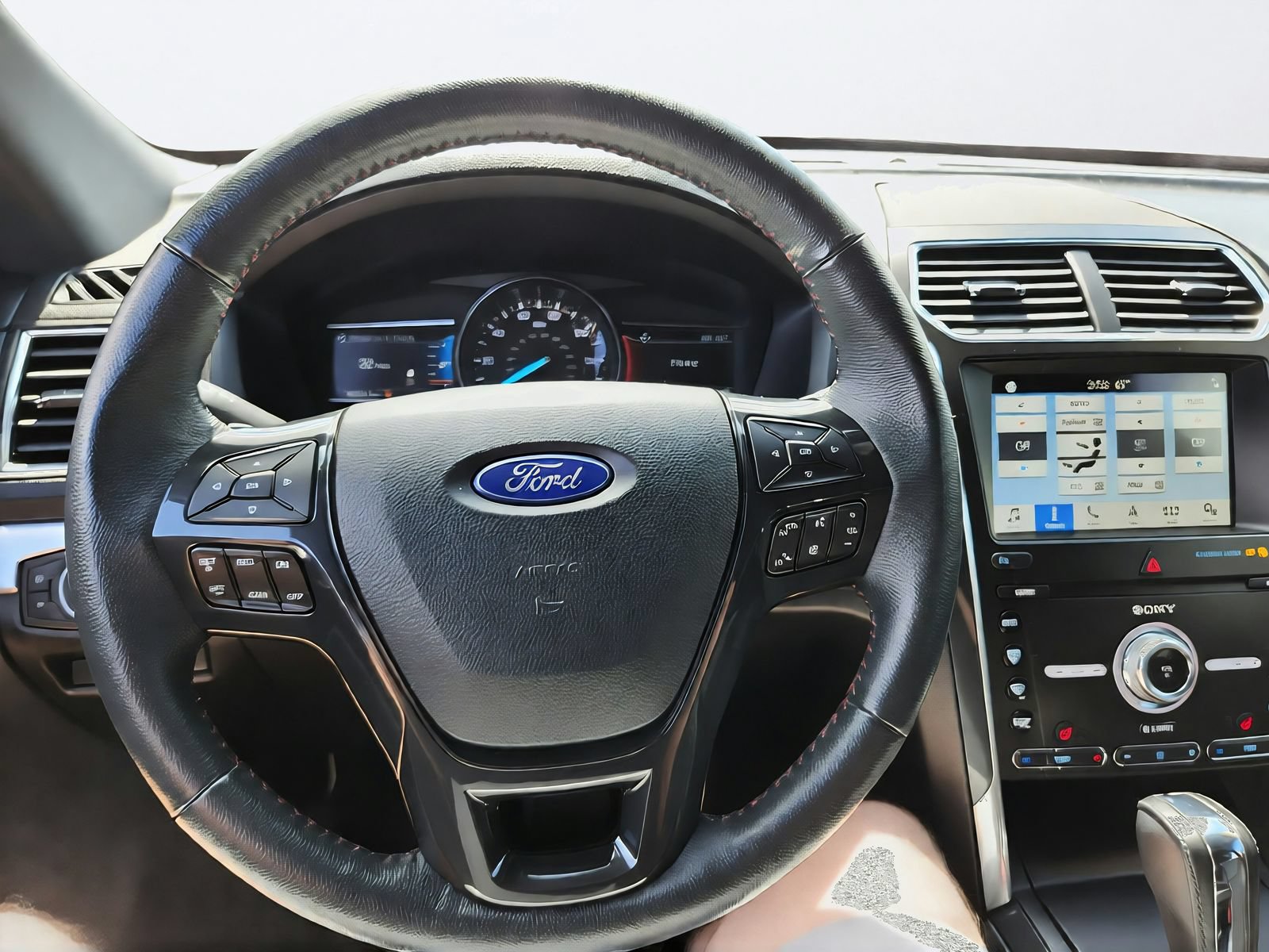 Used 2019 Ford Explorer Sport AWD/4WD image 15