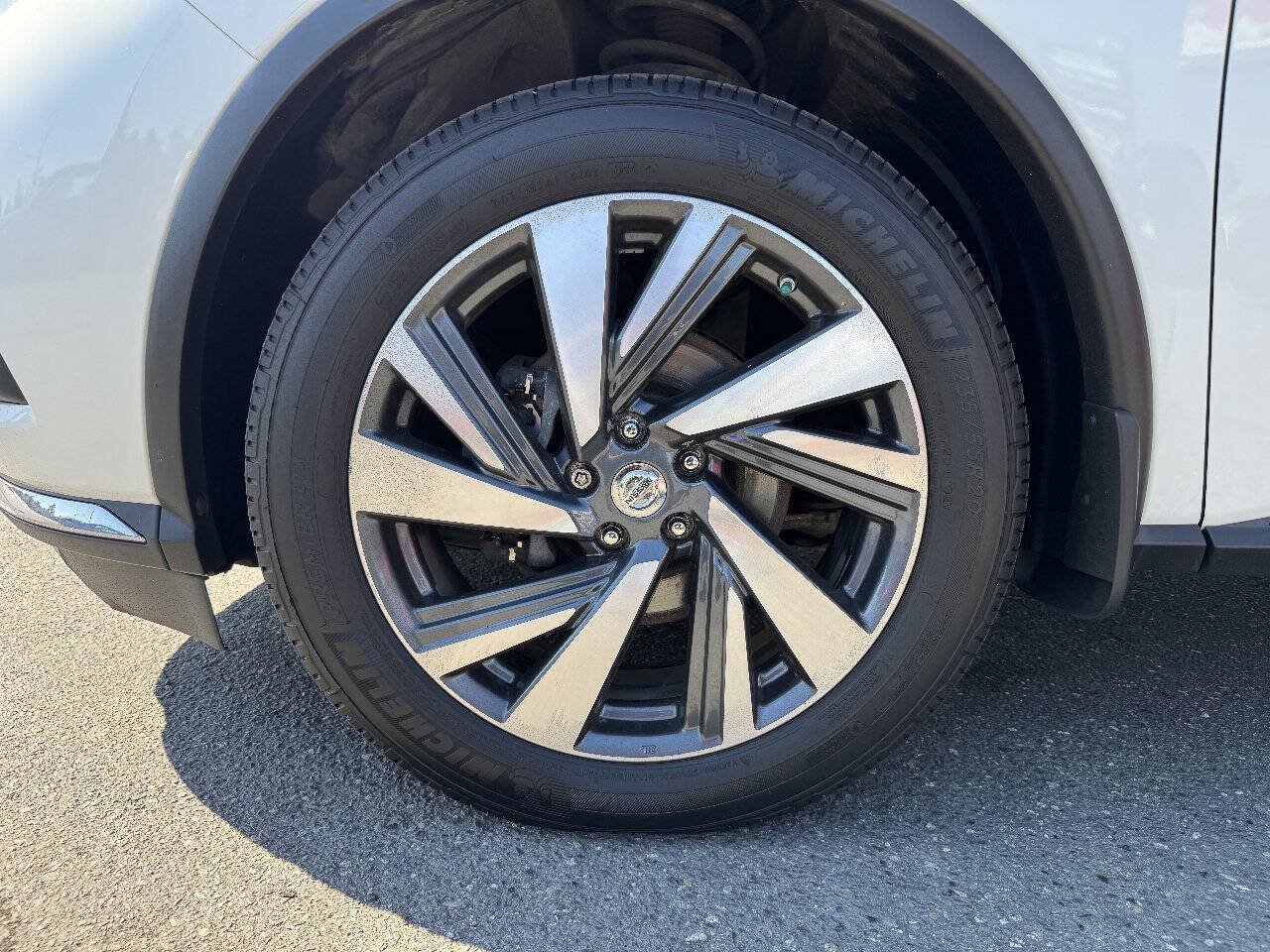 Used 2015 Nissan Murano Platinum w/ Platinum Technology Package AWD/4WD image 3