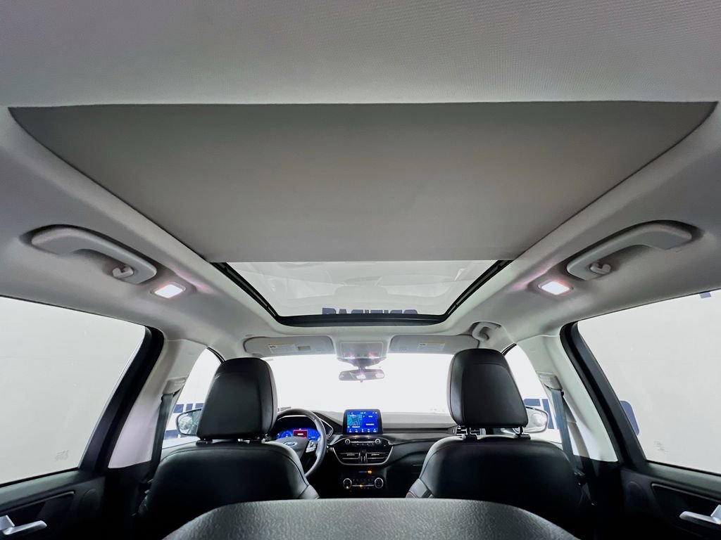 Used 2022 Ford Escape SEL w/ SEL Stealth AWD Package image 40