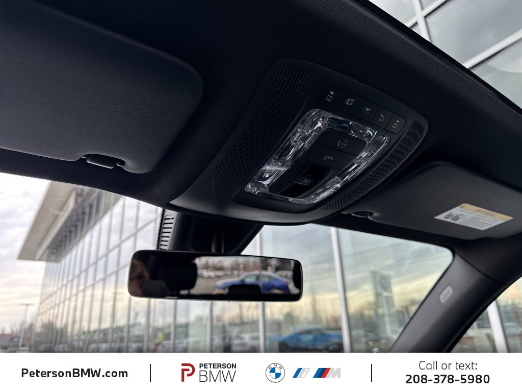 Used 2022 Mercedes-Benz GLB 250 4MATIC image 29