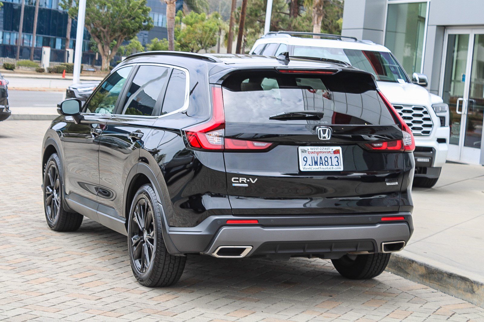 Used 2024 Honda CR-V Sport Touring image 9