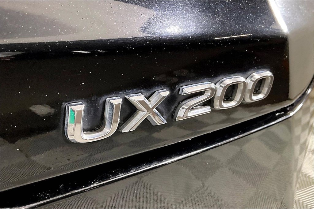 Used 2021 Lexus UX 200 F Sport FWD image 7