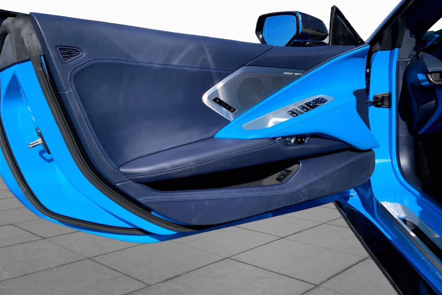 Used 2022 Chevrolet Corvette Stingray Premium Conv w/ Z51 Performance Package RWD image 16