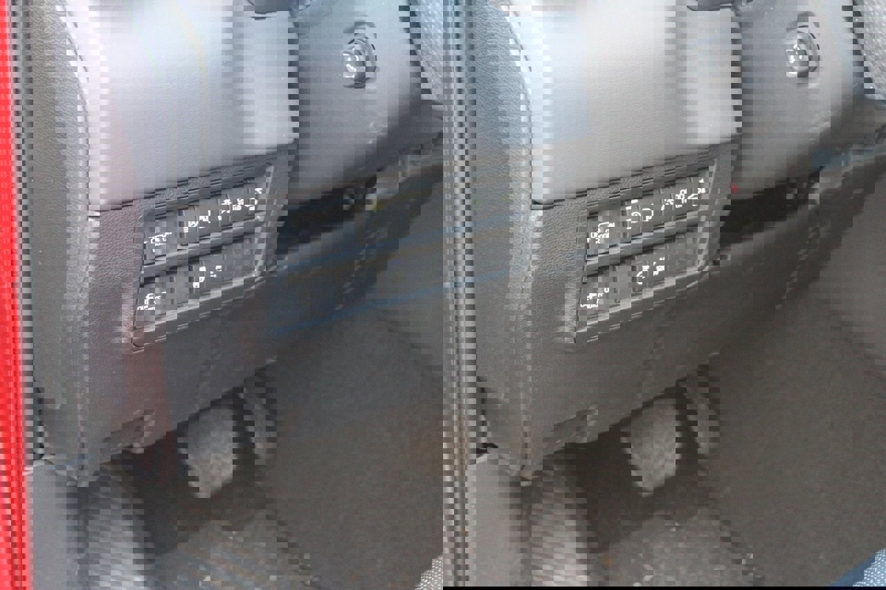 Used 2024 Toyota Sequoia Platinum image 25