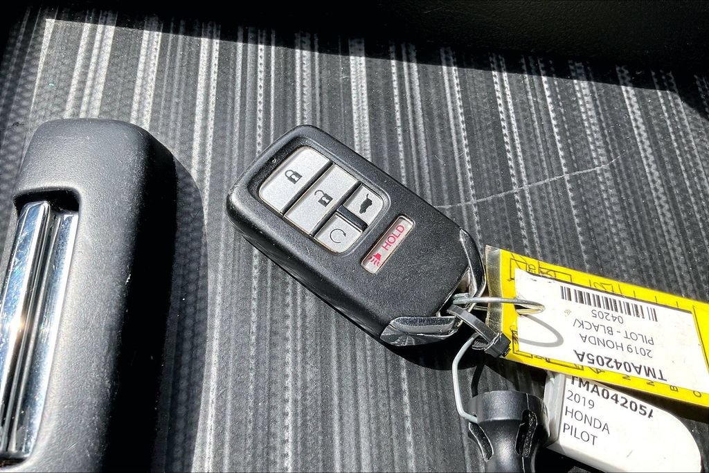 Used 2019 Honda Passport Elite image 36