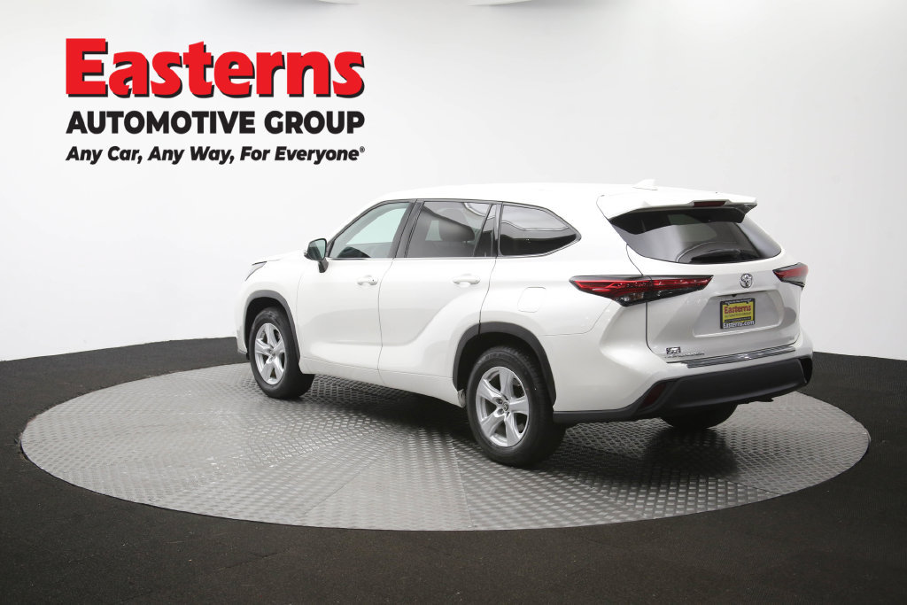Used 2020 Toyota Highlander LE FWD image 67